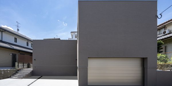 【福岡　注文住宅｜都市型リゾートに暮らす家】～セカンドリビングのあるガレージハウス～ 外観